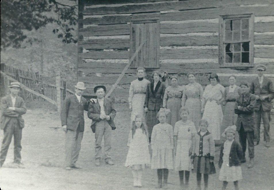 Early photograph of the Log Church congregation